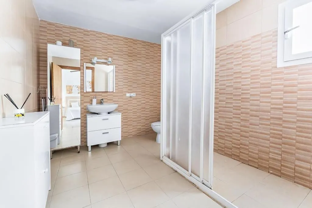 8 Guests Large Villa Near Bossa Beaches & Airport San José 0*,  Spanien