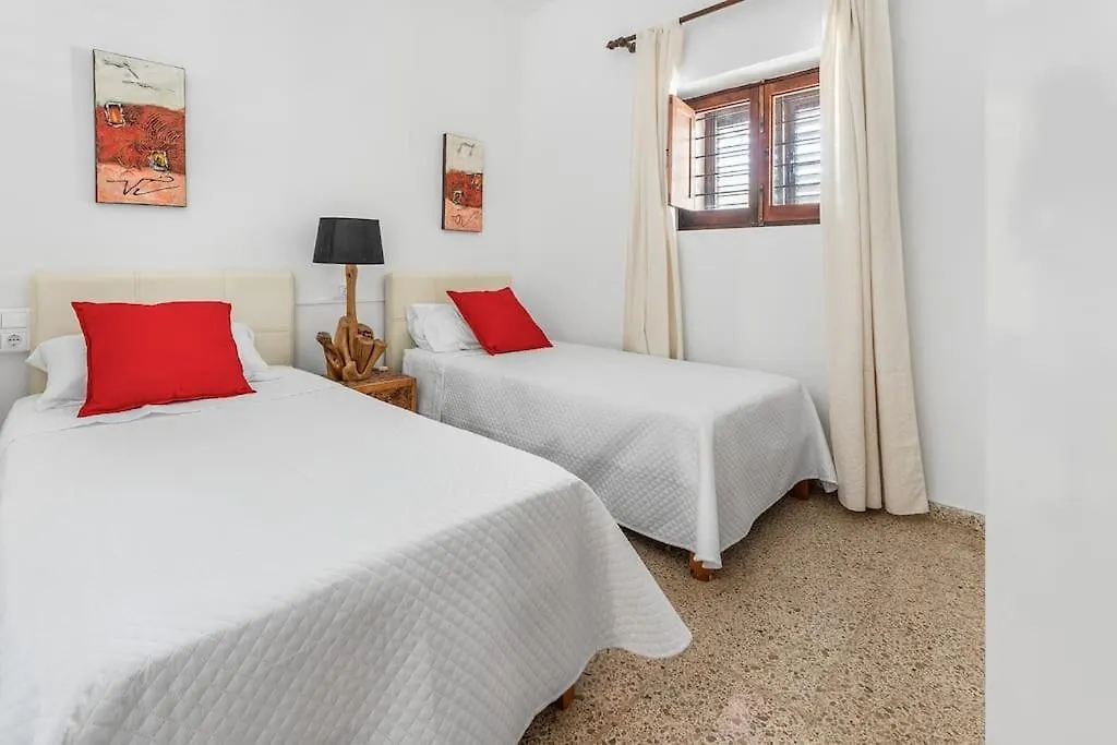 8 Guests Large Villa Near Bossa Beaches & Airport San José Španělsko